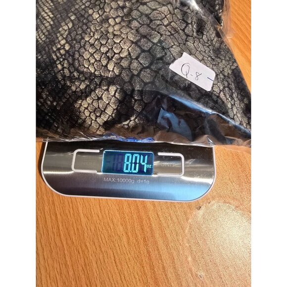 Chicos Design Blouse sz 1 M Snake Print Long Sleeve Velvet Soft Casual Stretch - Picture 7 of 9